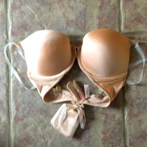 VS tan bra